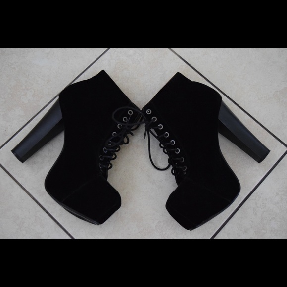 Lace up Velvet SZ 10 High Heels 5” Heel - Picture 1 of 4